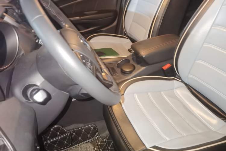 Used CHANGAN CS75 2015 1.8T Automatic All-Wheel Drive Elite Version China IV Standard Left Front Seat