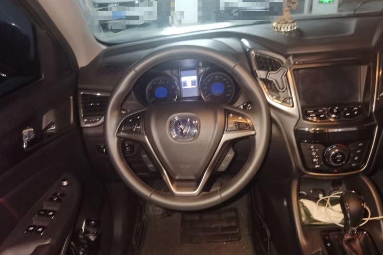 Used CHANGAN CS75 2015 1.8T Automatic All-Wheel Drive Elite Version China IV Standard Steering Wheel