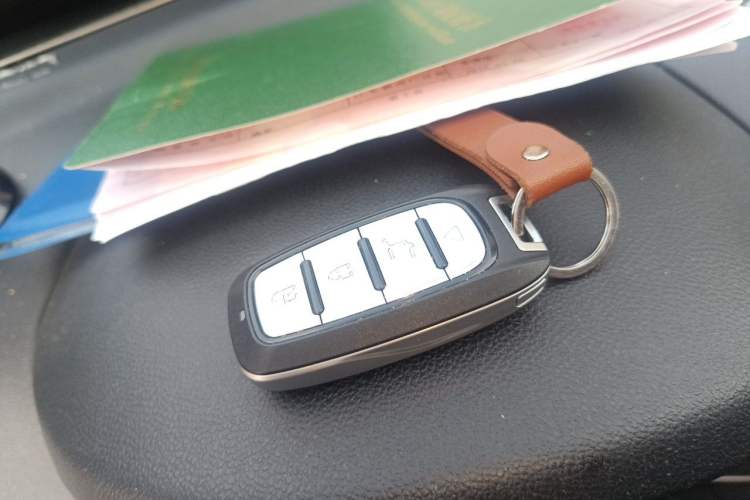 Used CHANGAN CS75 2015 1.8T Automatic 4x4 Elite Model China V Standard Vehicle Key