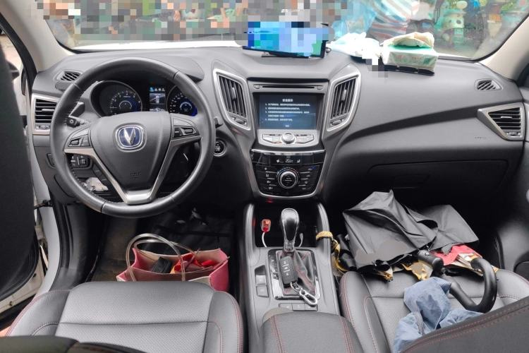 Used CHANGAN CS75 2015 1.8T Automatic 4x4 Prestige Model China V Emission Standard Center Console