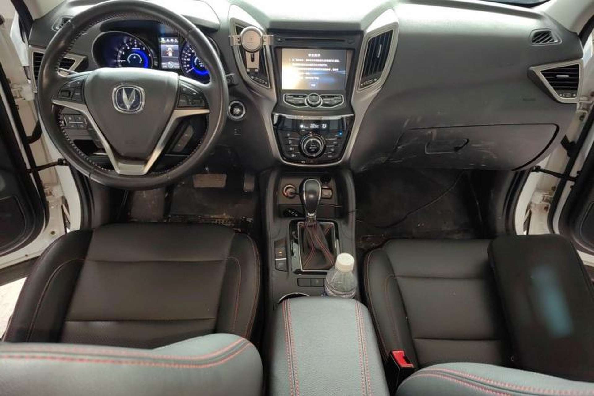Used CHANGAN CS75 2015 1.8T Automatic All-Wheel Drive Elite Version China IV Standard Center Console