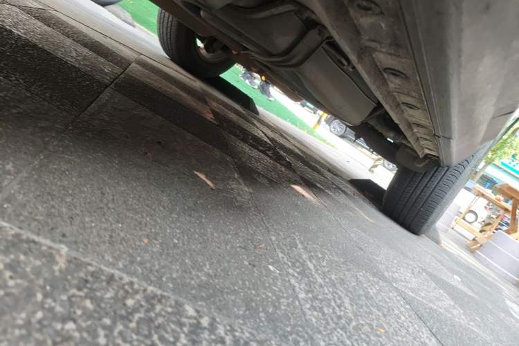 Used CHANGAN CS75 2015 1.8T Automatic 4x4 Elite Model China V Standard Chassis Front Left