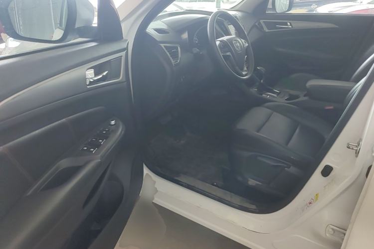Used CHANGAN CS75 2015 1.8T Automatic All-Wheel Drive Elite Version China IV Standard Driver Seat