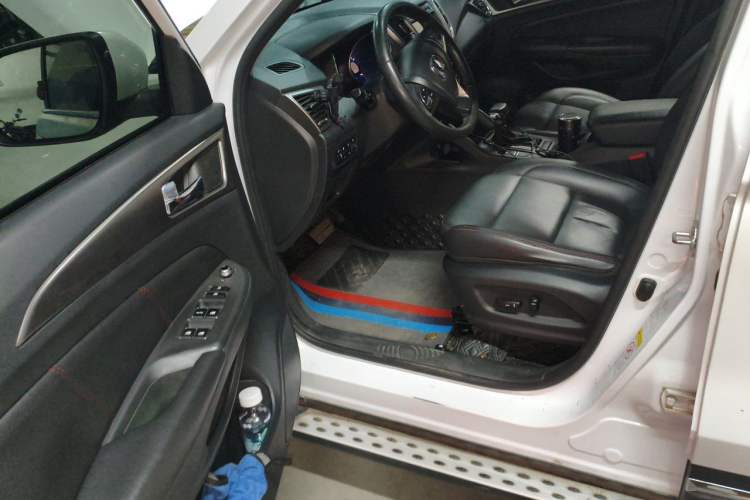 Used CHANGAN CS75 2015 1.8T Automatic 4x4 Prestige Model China V Emission Standard Driver Seat