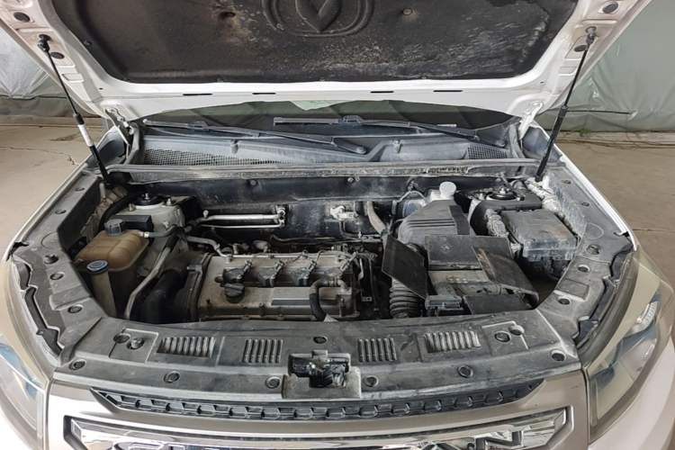 Used CHANGAN CS75 2015 1.8T Automatic All-Wheel Drive Elite Version China IV Standard Engine Bay