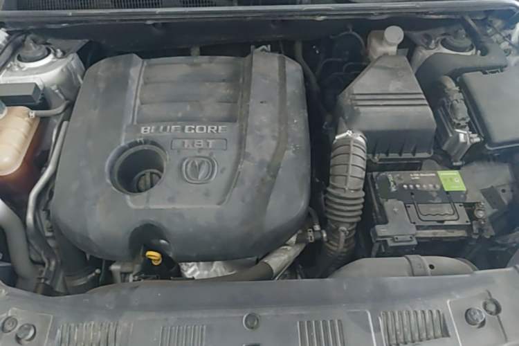 Used CHANGAN CS75 2015 1.8T Automatic All-Wheel Drive Elite Version China IV Standard Engine Bay