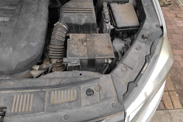 Used CHANGAN CS75 2015 1.8T Automatic 4x4 Prestige Model China V Emission Standard Engine Bay Left