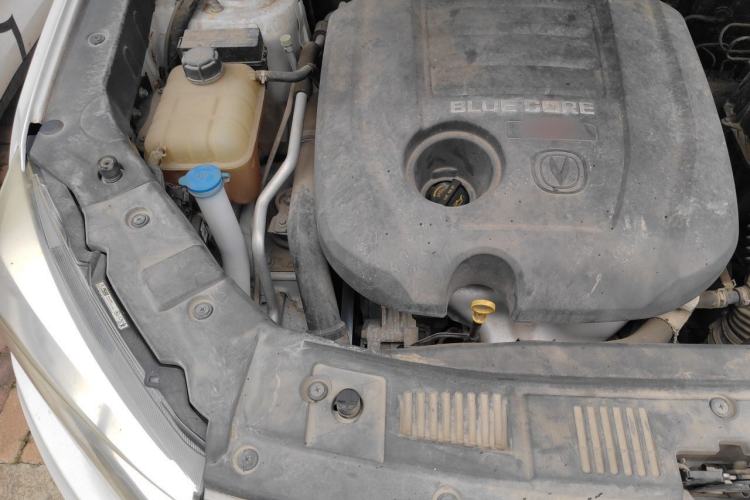 Used CHANGAN CS75 2015 1.8T Automatic 4x4 Prestige Model China V Emission Standard Engine Bay Right