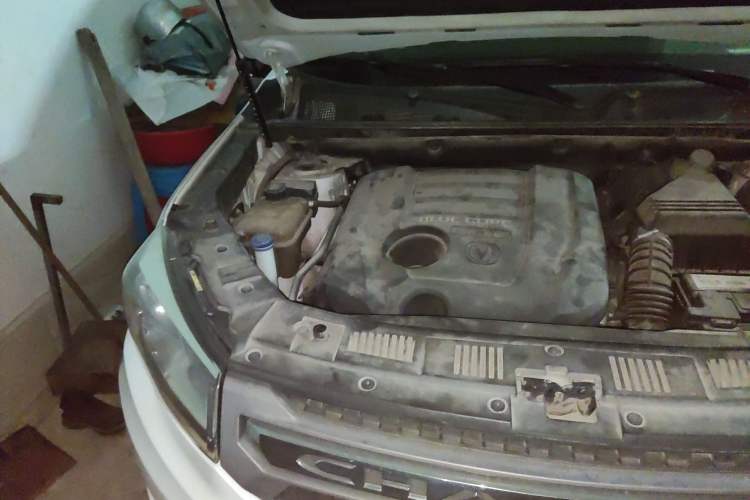 Used CHANGAN CS75 2015 1.8T Automatic 4x4 Prestige Model China V Emission Standard Engine Bay Right