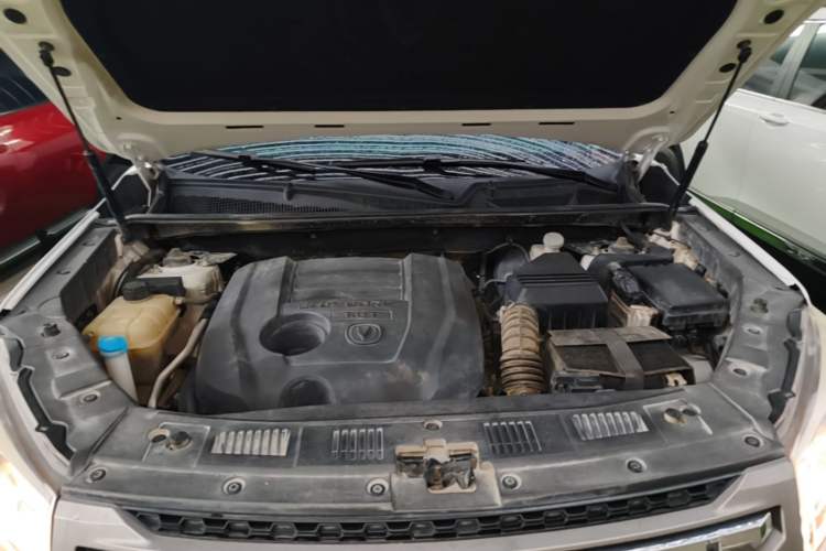 Used CHANGAN CS75 2015 1.8T Automatic 4x4 Elite Model China V Standard Engine Bay