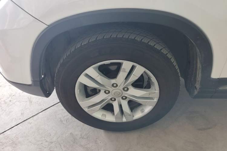 Used CHANGAN CS75 2015 1.8T Automatic All-Wheel Drive Elite Version China IV Standard Exterior 4