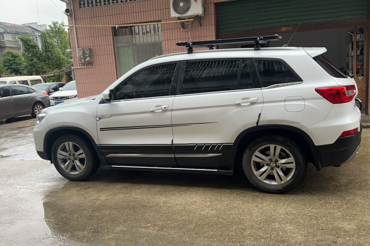 Used CHANGAN CS75 2015 1.8T Automatic All-Wheel Drive Elite Version China IV Standard Exterior 5