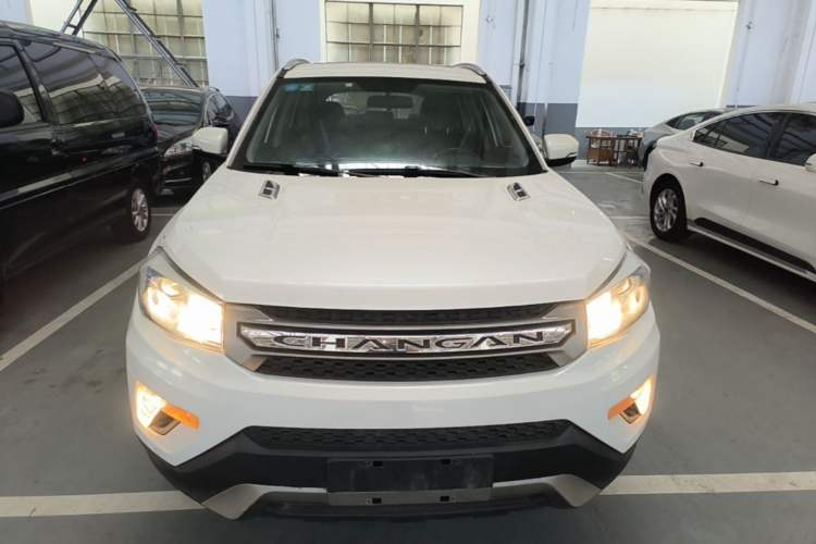 Used CHANGAN CS75 2015 1.8T Automatic 4x4 Elite Model China V Standard Front