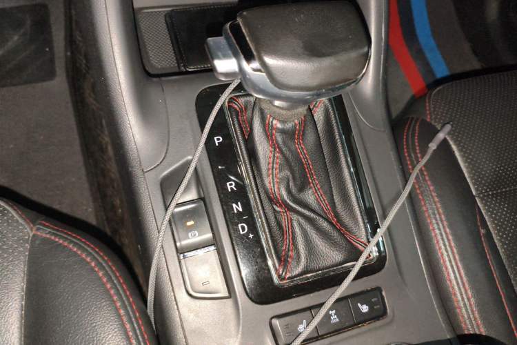 Used CHANGAN CS75 2015 1.8T Automatic 4x4 Prestige Model China V Emission Standard Gear Lever