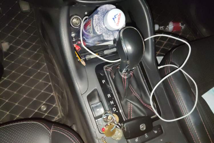 Used CHANGAN CS75 2015 1.8T Automatic 4x4 Prestige Model China V Emission Standard Gear Lever
