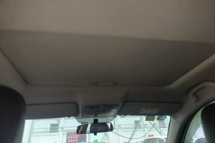 Used CHANGAN CS75 2015 1.8T Automatic 4x4 Elite Model China V Standard Headliner