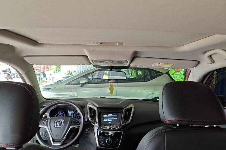 Used CHANGAN CS75 2015 1.8T Automatic All-Wheel Drive Elite Version China IV Standard Headliner