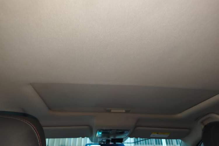 Used CHANGAN CS75 2015 1.8T Automatic 4x4 Elite Model China V Standard Headliner