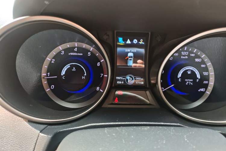 Used CHANGAN CS75 2015 1.8T Automatic 4x4 Elite Model China V Standard Instrument Cluster