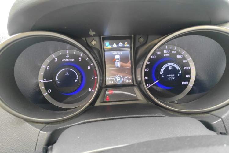 Used CHANGAN CS75 2015 1.8T Automatic 4x4 Prestige Model China V Emission Standard Instrument Cluster