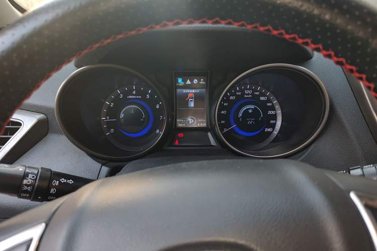 Used CHANGAN CS75 2015 1.8T Automatic 4x4 Prestige Model China V Emission Standard Instrument Cluster
