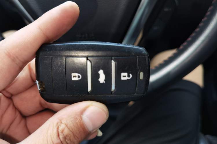 Used CHANGAN CS75 2015 1.8T Automatic All-Wheel Drive Elite Version China IV Standard Interior 1
