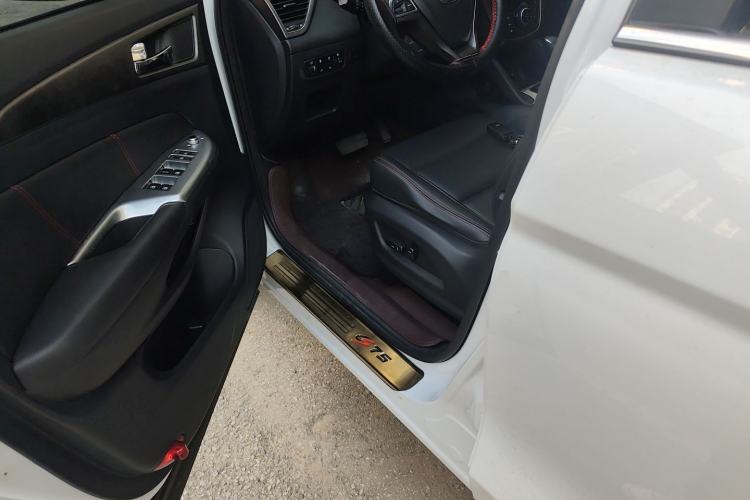 Used CHANGAN CS75 2015 1.8T Automatic 4x4 Prestige Model China V Emission Standard Interior 3