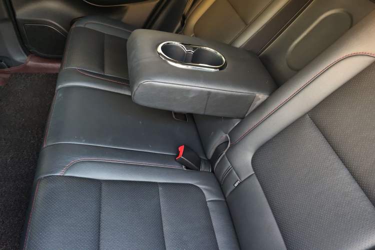 Used CHANGAN CS75 2015 1.8T Automatic 4x4 Prestige Model China V Emission Standard Interior 4