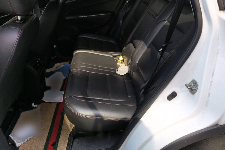 Used CHANGAN CS75 2015 1.8T Automatic All-Wheel Drive Elite Version China IV Standard Interior 4