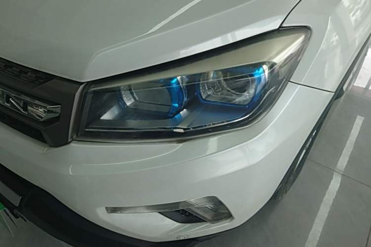 Used CHANGAN CS75 2015 1.8T Automatic All-Wheel Drive Elite Version China IV Standard Left Front Headlight