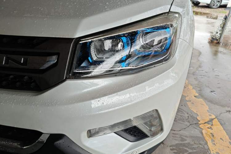Used CHANGAN CS75 2015 1.8T Automatic All-Wheel Drive Elite Version China IV Standard Left Front Headlight