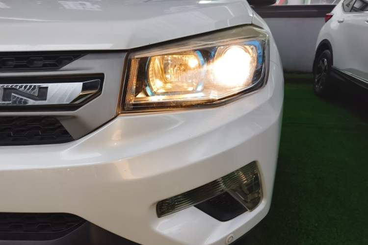 Used CHANGAN CS75 2015 1.8T Automatic 4x4 Elite Model China V Standard Left Front Headlight