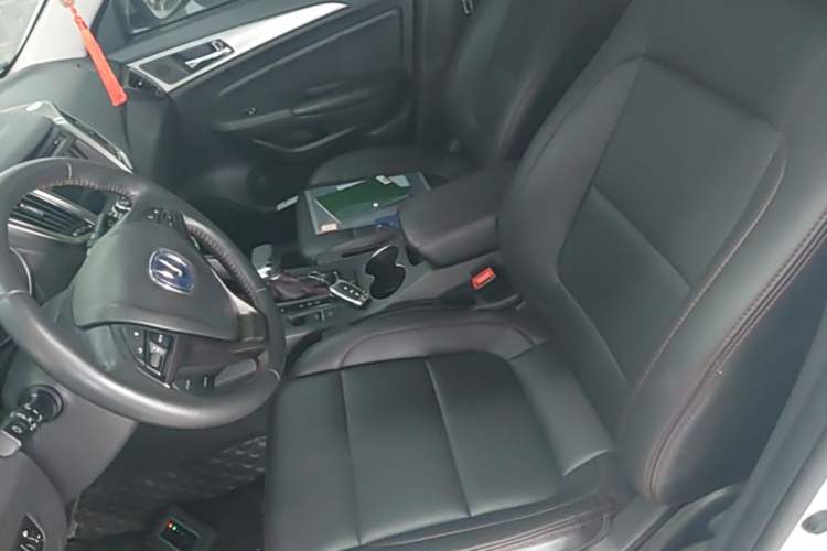 Used CHANGAN CS75 2015 1.8T Automatic All-Wheel Drive Elite Version China IV Standard Left Front Seat