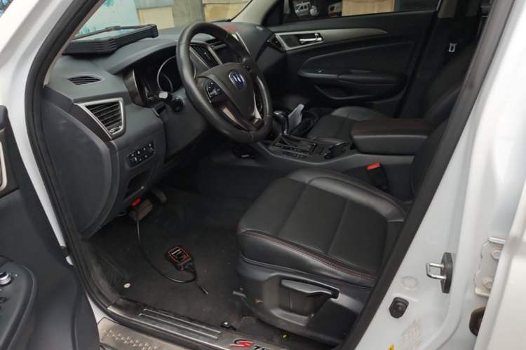 Used CHANGAN CS75 2015 1.8T Automatic All-Wheel Drive Elite Version China IV Standard Left Front Seat