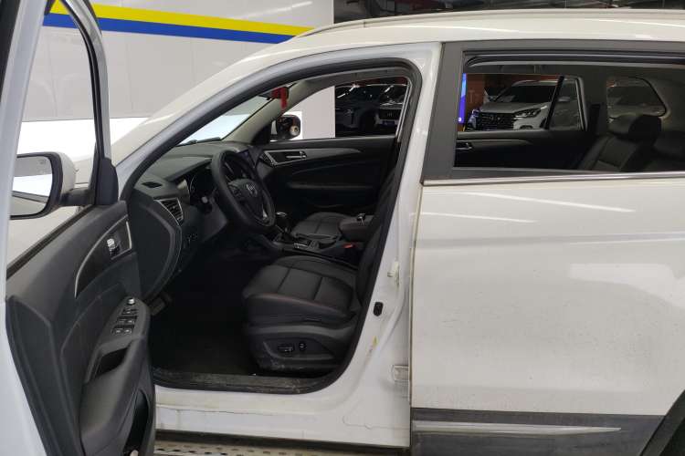 Used CHANGAN CS75 2015 1.8T Automatic 4x4 Prestige Model China IV Standard Left Front Seat