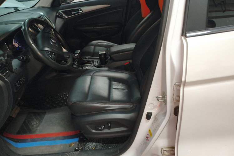 Used CHANGAN CS75 2015 1.8T Automatic 4x4 Prestige Model China V Emission Standard Left Front Seat
