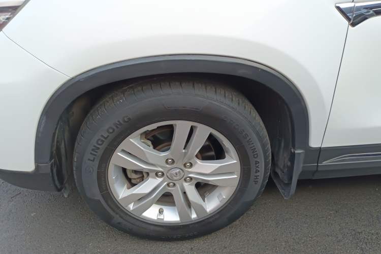 Used CHANGAN CS75 2015 1.8T Automatic All-Wheel Drive Elite Version China IV Standard Left Front Wheel Hub