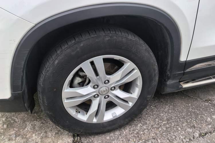 Used CHANGAN CS75 2015 1.8T Automatic All-Wheel Drive Elite Version China IV Standard Left Front Wheel Hub