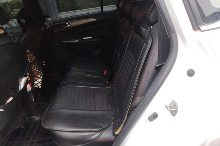 Used CHANGAN CS75 2015 1.8T Automatic 4x4 Elite Model China V Standard Left Rear Seat