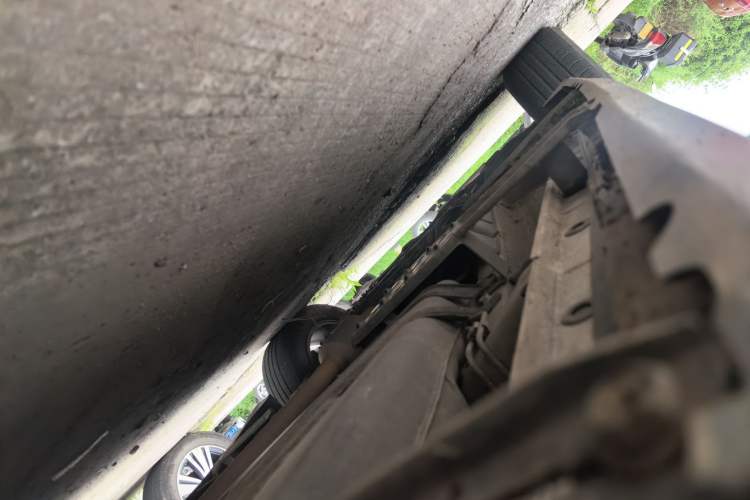 Used CHANGAN CS75 2015 1.8T Automatic All-Wheel Drive Elite Version China IV Standard Left Side Sill