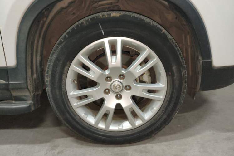 Used CHANGAN CS75 2015 1.8T Automatic 4x4 Prestige Model China V Emission Standard Right Front Wheel Hub