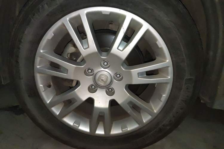 Used CHANGAN CS75 2015 1.8T Automatic 4x4 Prestige Model China V Emission Standard Right Front Wheel Hub