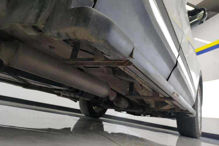Used CHANGAN CS75 2015 1.8T Automatic 4x4 Prestige Model China IV Standard Right Side Sill