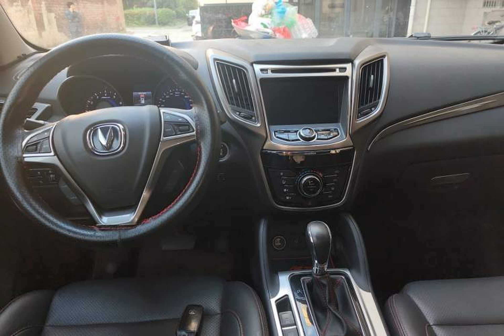 Used CHANGAN CS75 2015 1.8T Automatic 4x4 Prestige Model China V Emission Standard Steering Wheel
