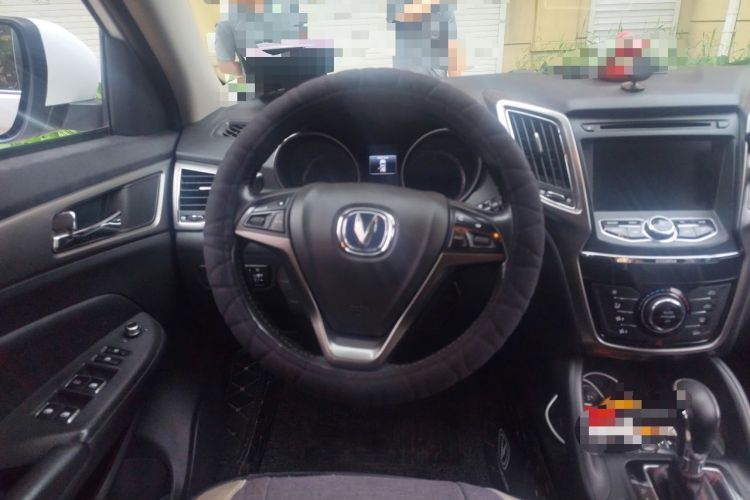 Used CHANGAN CS75 2015 1.8T Automatic 4x4 Elite Model China V Standard Steering Wheel