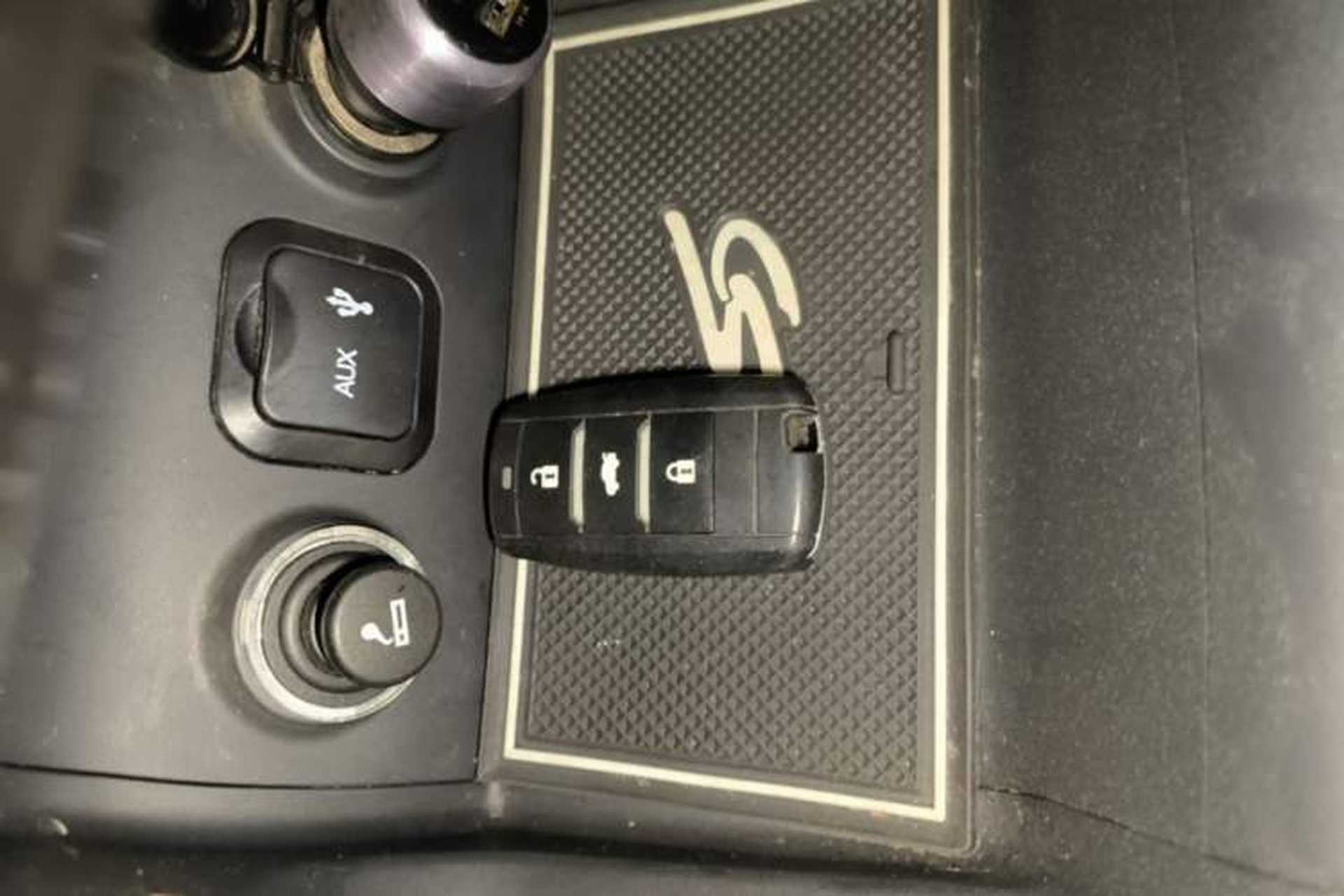 Used CHANGAN CS75 2015 1.8T Automatic 4x4 Elite Model China V Standard Vehicle Key