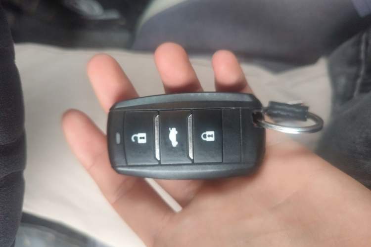 Used CHANGAN CS75 2015 1.8T Automatic 4x4 Elite Model China V Standard Vehicle Key
