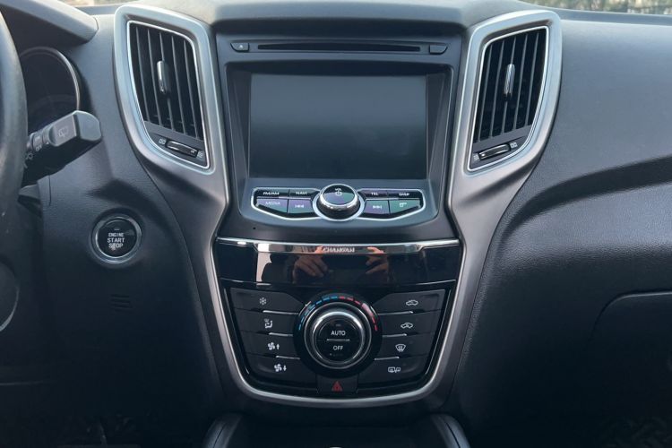 Used CHANGAN CS75 2015 1.8T Automatic All-Wheel Drive Elite Version China IV Standard Audio And AC Panel