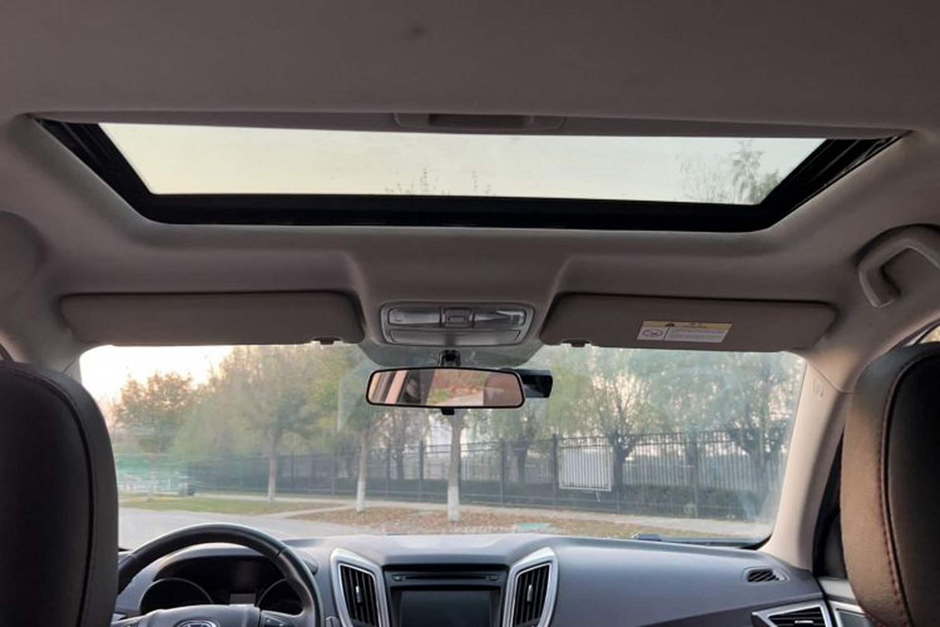 Used CHANGAN CS75 2015 1.8T Automatic All-Wheel Drive Elite Version China IV Standard Headliner
