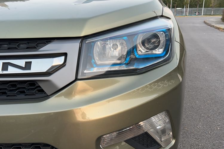 Used CHANGAN CS75 2015 1.8T Automatic All-Wheel Drive Elite Version China IV Standard Left Front Headlight